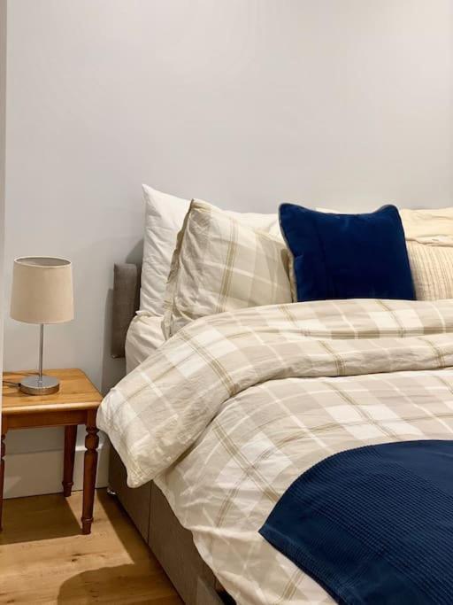 2Bdr Modern Apartment In Hammersmith West Λονδίνο Εξωτερικό φωτογραφία